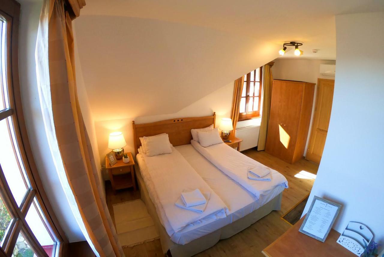 Buzas Pince Vendeghaz Hotel Ecséd Exterior photo